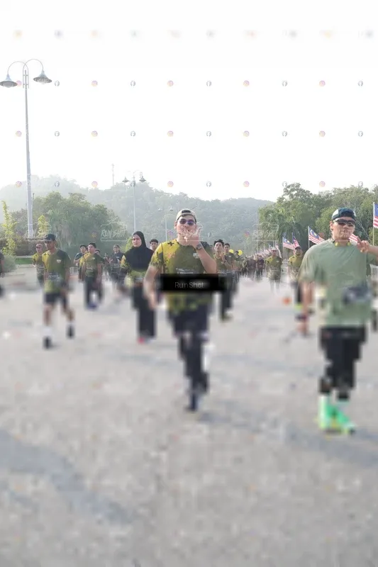 Photo ID 6880283