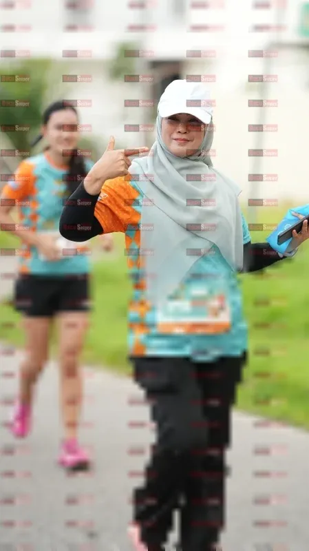 Photo ID 8215454