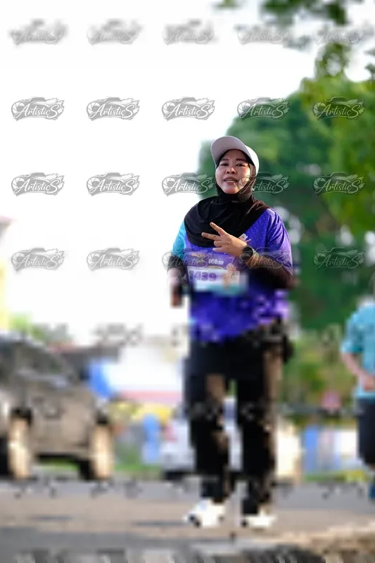 Photo ID 8298335