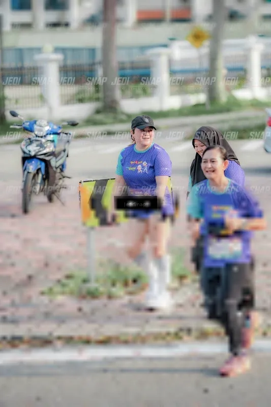 Photo ID 8336072