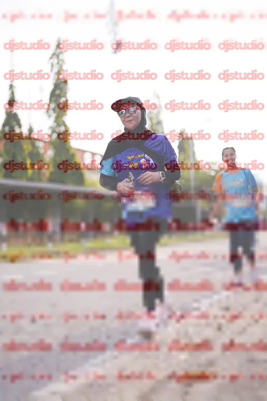 Photo ID 8385353