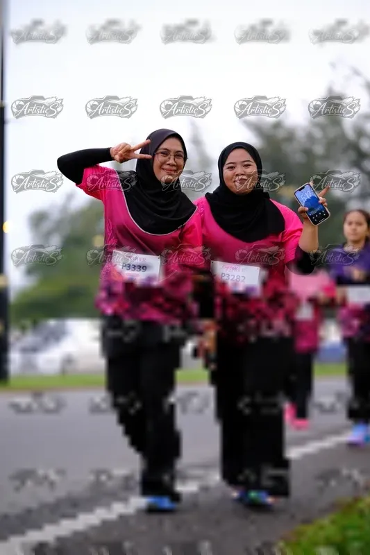 Photo ID 8443055