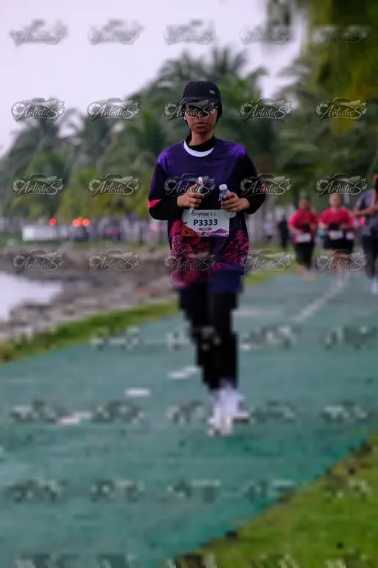 Photo ID 8444974