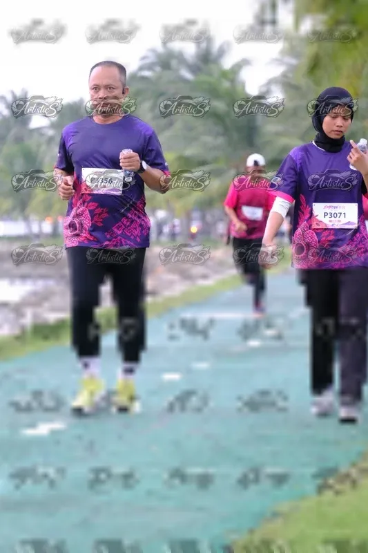 Photo ID 8445415