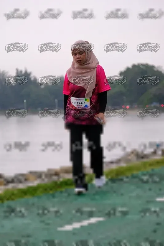 Photo ID 8446137