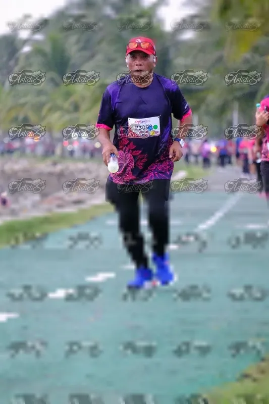 Photo ID 8446653