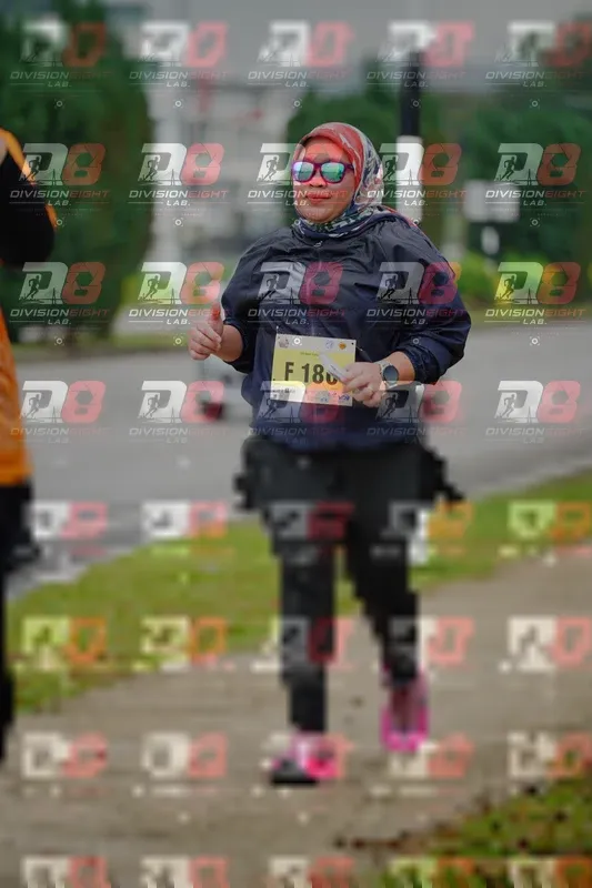 Photo ID 8475493