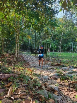 Runner Photo 10200