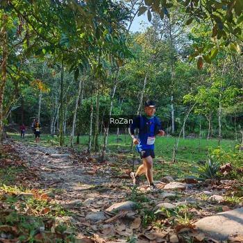 Runner Photo 10221