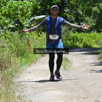 Runner Photo 102505