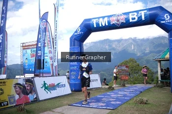 Runner Photo 104033
