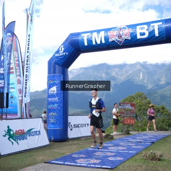 Runner Photo 104041