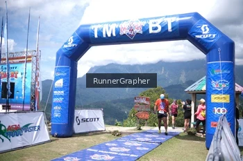 Runner Photo 104396