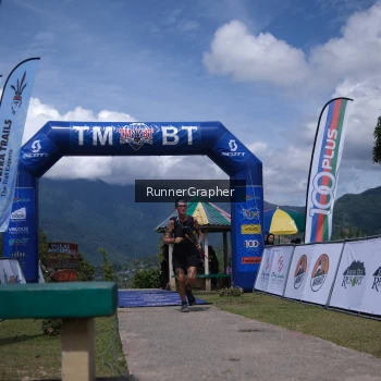 Runner Photo 104703