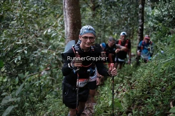 Runner Photo 104988