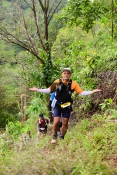 Runner Photo 105018