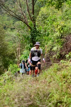 Runner Photo 105153