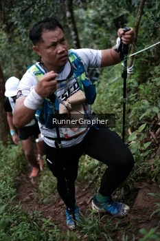 Runner Photo 105303