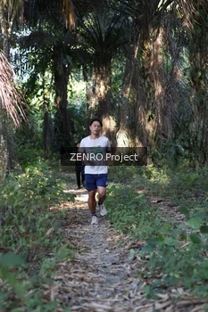 Runner Photo 1058030