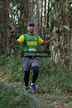 Runner Photo 1058223