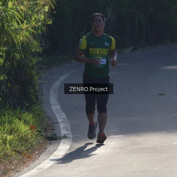 Runner Photo 1058316