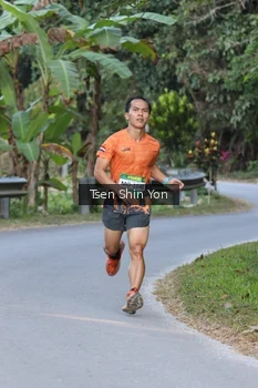 Runner Photo 1059403