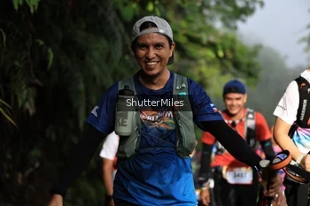 Runner Photo 1074472