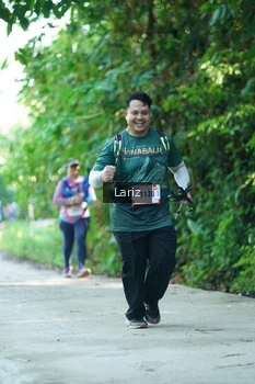 Runner Photo 1076812