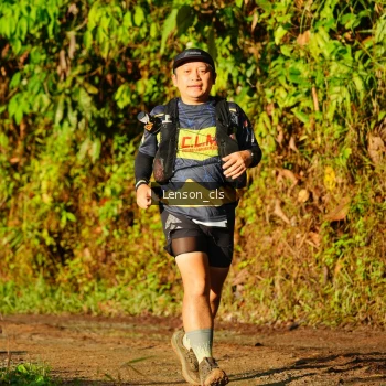 Runner Photo 1078874