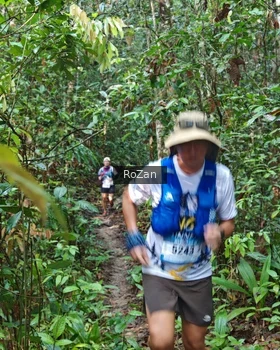 Runner Photo 1085731