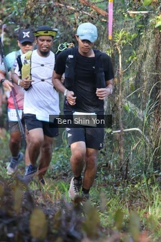 Runner Photo 1087252