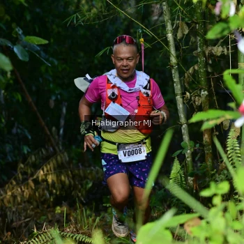 Runner Photo 1092010