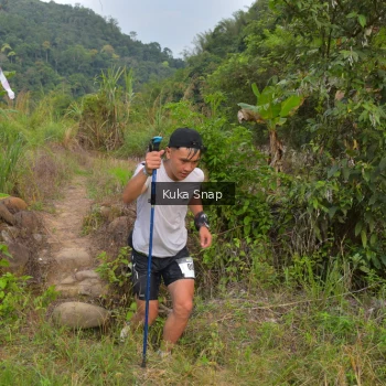 Runner Photo 1095743