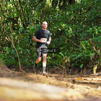 Runner Photo 1098737