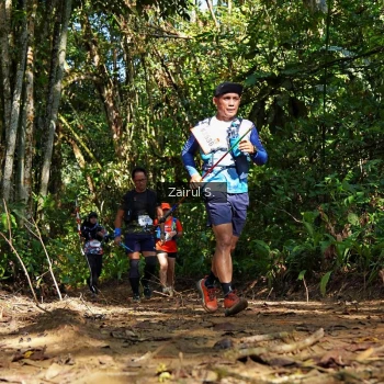 Runner Photo 1100943
