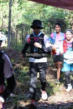 Runner Photo 1102221