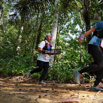 Runner Photo 1102532