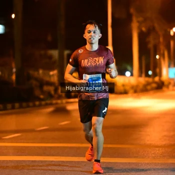 Runner Photo 1103640