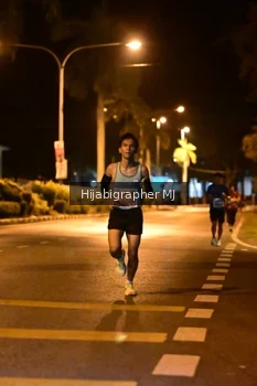 Runner Photo 1105065