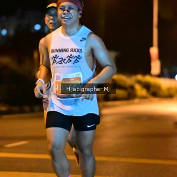 Runner Photo 1105600
