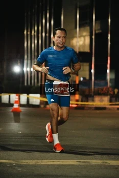 Runner Photo 1109171