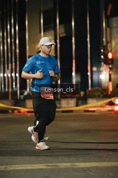 Runner Photo 1111914