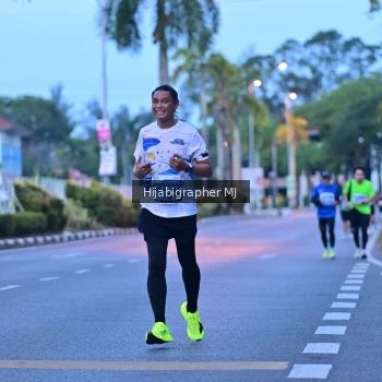 Runner Photo 1112445