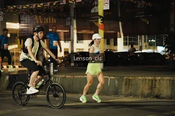 Runner Photo 1112903