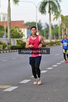 Runner Photo 1114439