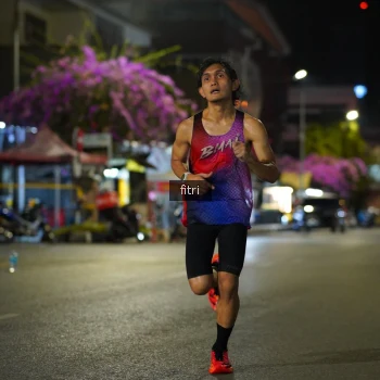 Runner Photo 1116042