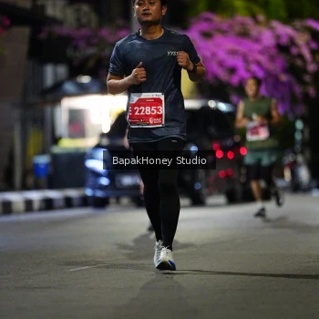 Runner Photo 1119843