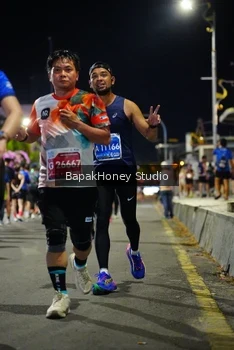 Runner Photo 1120215