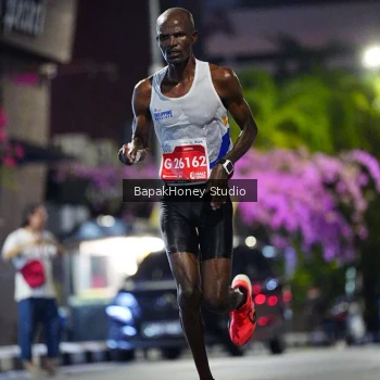 Runner Photo 1121541