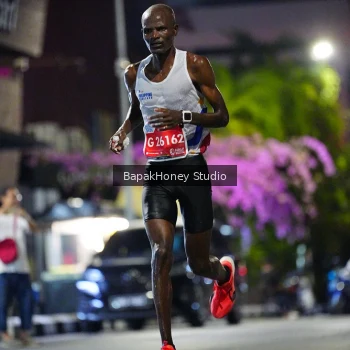 Runner Photo 1121572
